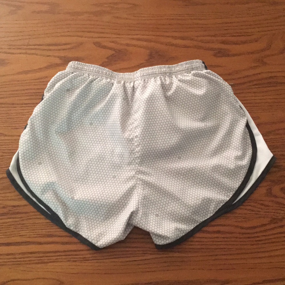 NIKE DRI-FIT LINED RUNNING SHORTS - Picture 3 of 9